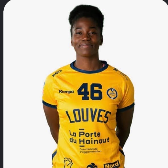 Paola EBANGA
